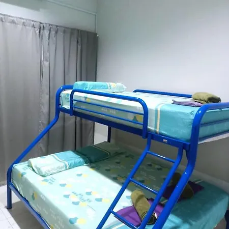 Yk Homestay Kulai Exterior photo